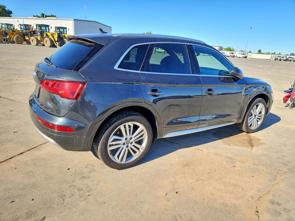 Продажа на аукционе авто 2018 Audi Q5, vin: WA1BNAFY0J2076671, номер лота: 48336216