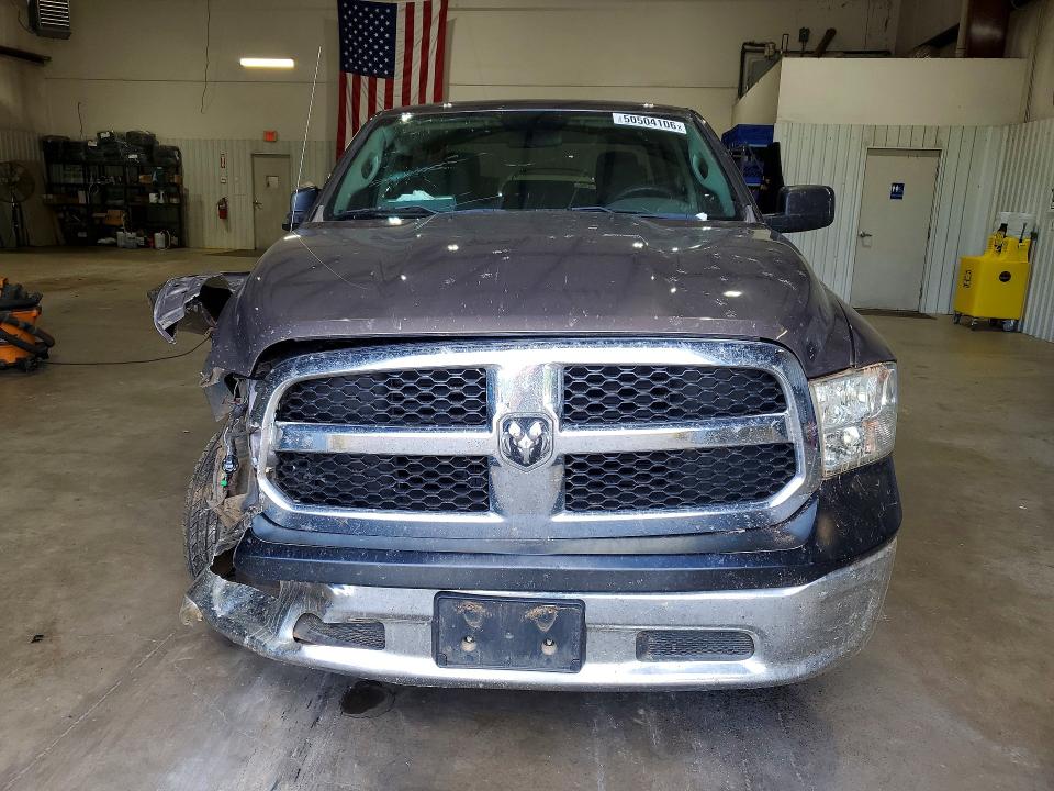 50504106 :رقم المزاد ، 1C6RR6FG3JS324528 vin ، 2018 Ram 1500 مزاد بيع