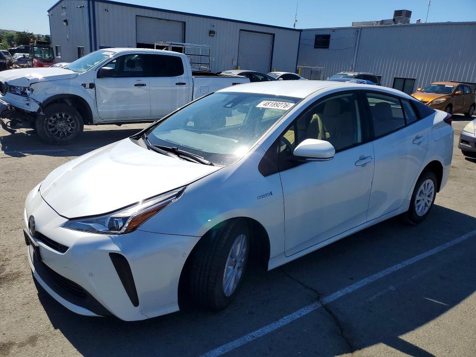 Продажа на аукционе авто 2021 Toyota Prius, vin: JTDKAMFU6M3132417, номер лота: 48189276