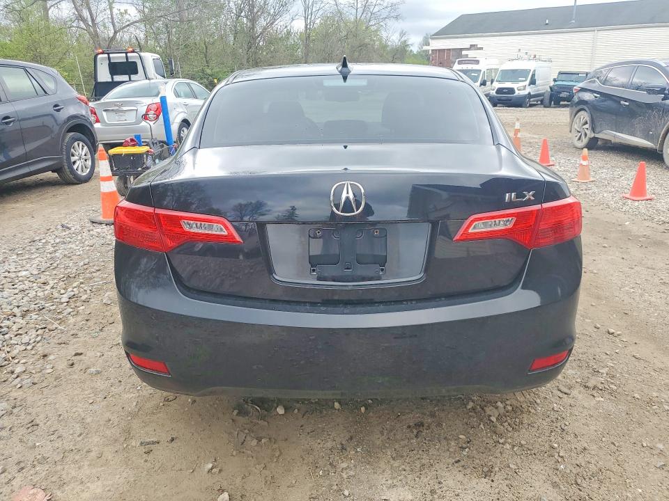 Auction sale of the 2015 Acura Ilx, vin: 19VDE1F5XFE005002, lot number: 51480126