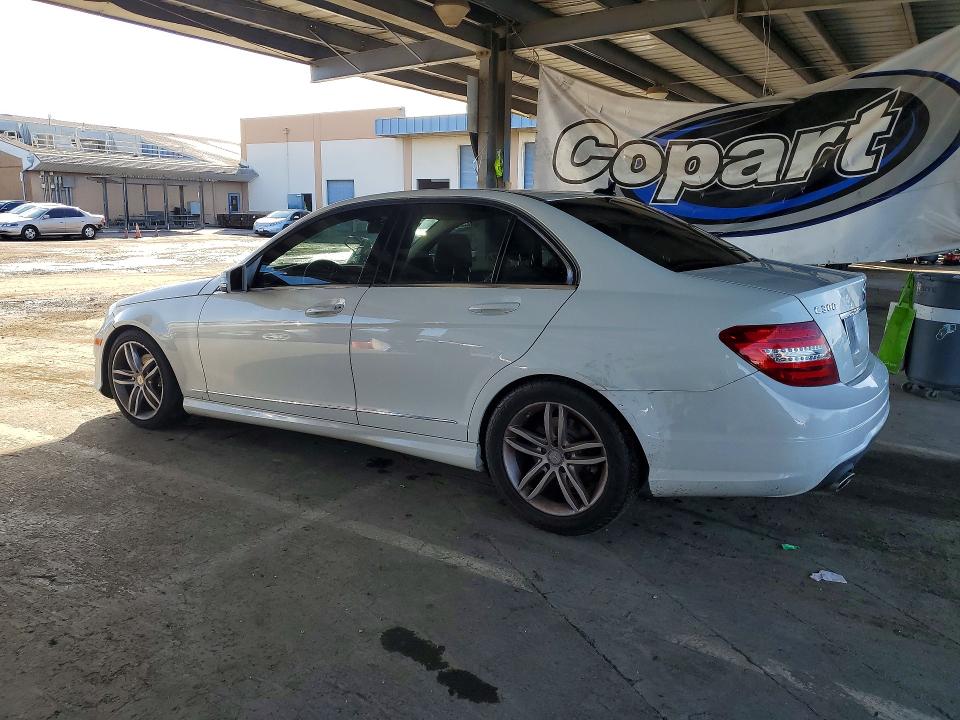 2012 Mercedes-benz C მანქანა იყიდება აუქციონზე, vin: WDDGF8BB0CR238124, აუქციონის ნომერი: 48362996