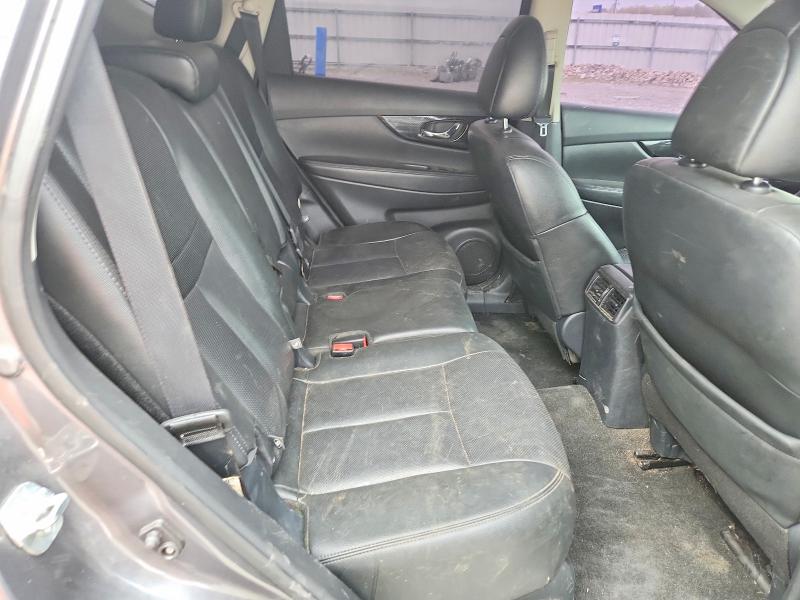 48648786 :رقم المزاد ، 5N1AT2MT5JC780861 vin ، 2018 Nissan Rogue مزاد بيع