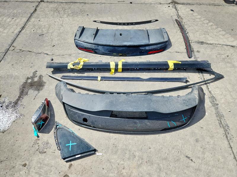 Продажа на аукционе авто 2018 Tesla Model S, vin: 5YJSA1E23JF275726, номер лота: 49843456