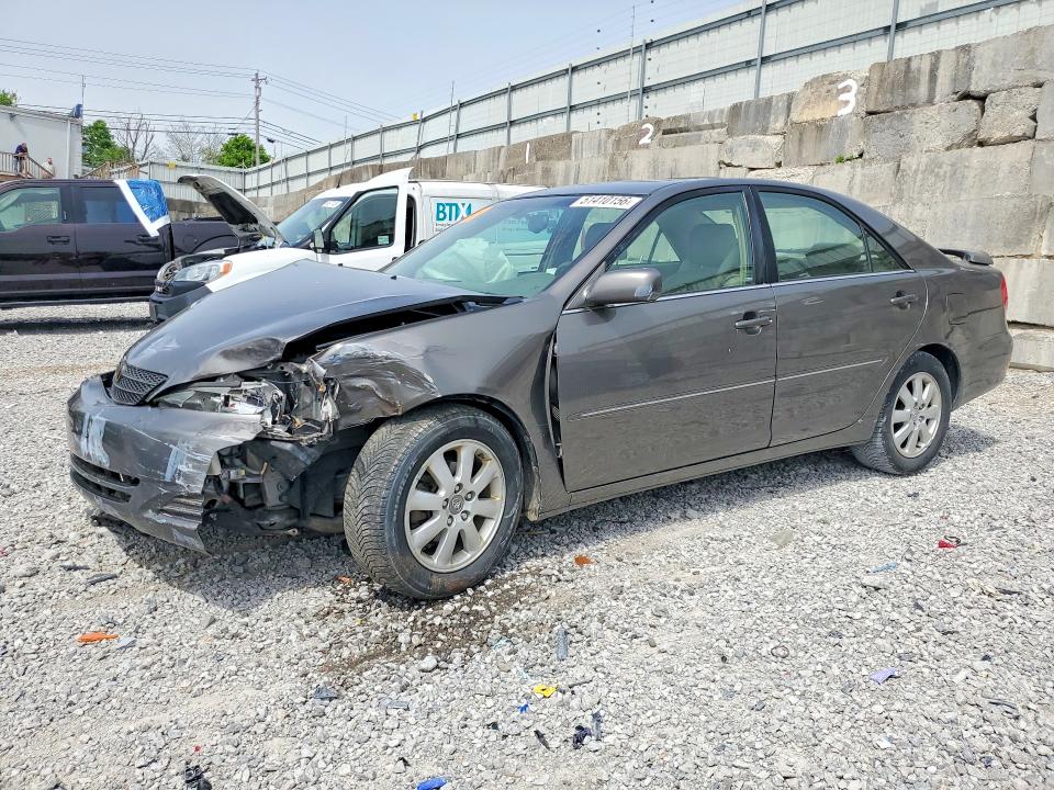 51410156 :رقم المزاد ، 4T1BE30K82U590596 vin ، 2002 Toyota Camry مزاد بيع