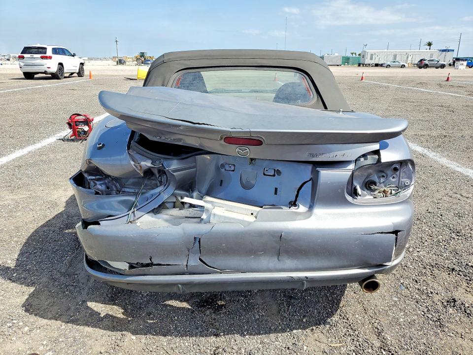 Продажа на аукционе авто 2004 Mazda Mx-5 Miata, vin: JM1NB354X40409772, номер лота: 49995916