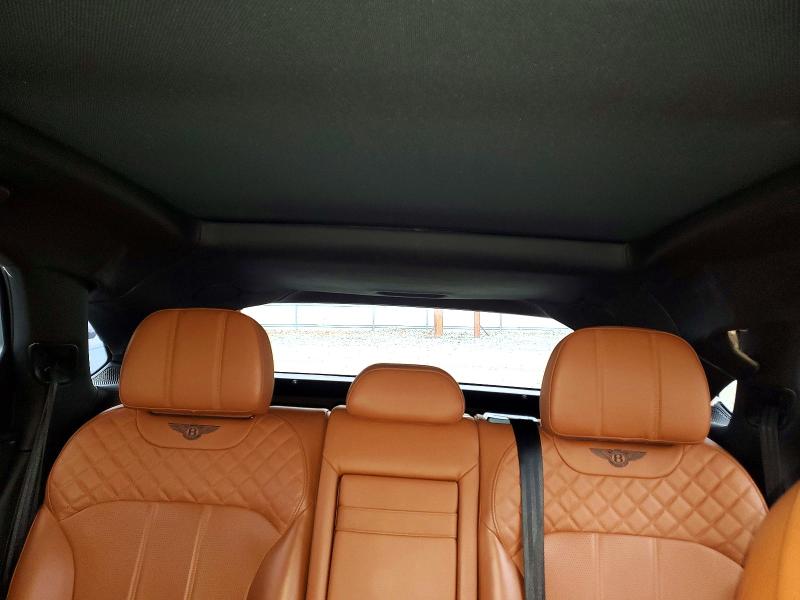 50581156 :رقم المزاد ، SJAAC2ZV7HC014561 vin ، 2017 Bentley Bentayga مزاد بيع