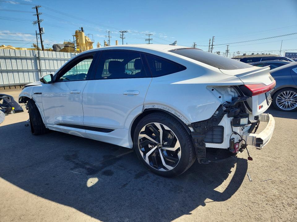 Aukcja sprzedaży 2024 Audi Q8 E-tron, vin: WA1CAAGE4RB010463, numer aukcji: 51195206