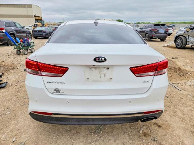 2018 Kia Optima მანქანა იყიდება აუქციონზე, vin: 5XXGU4L39JG218597, აუქციონის ნომერი: 49867416