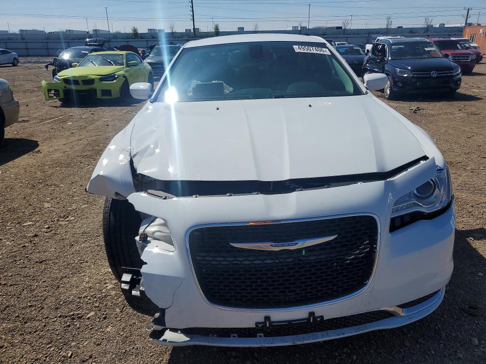 Продажа на аукционе авто 2019 Chrysler 300, vin: 2C3CCAAGXKH651399, номер лота: 49507406