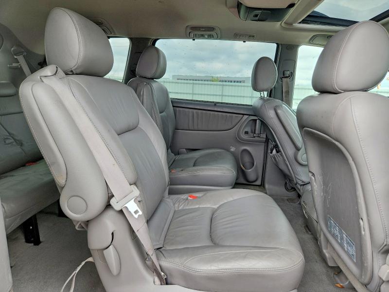 51070986 :رقم المزاد ، 5TDBA22C44S003866 vin ، 2004 Toyota Sienna مزاد بيع