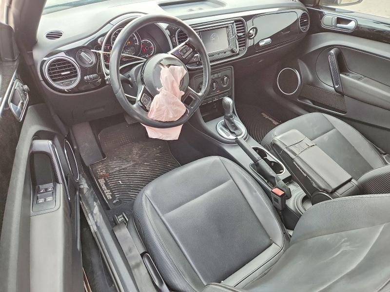 48795156 :رقم المزاد ، 3VW517AT1EM813269 vin ، 2014 Volkswagen Beetle مزاد بيع