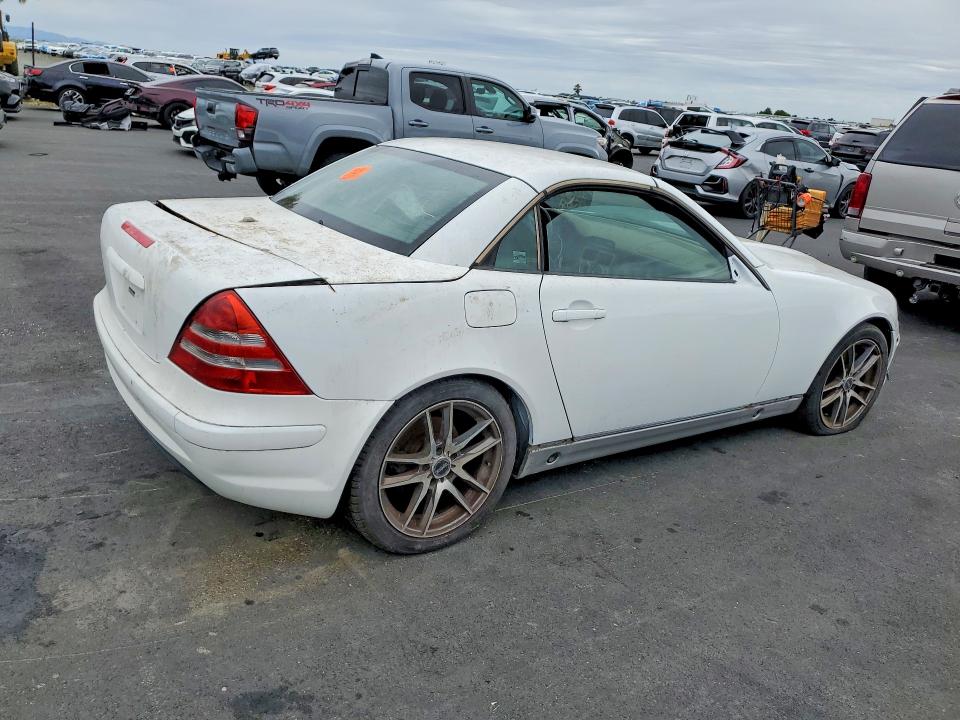 Aukcja sprzedaży 2003 Mercedes-benz Slk, vin: WDBKK65F83F281645, numer aukcji: 50635556