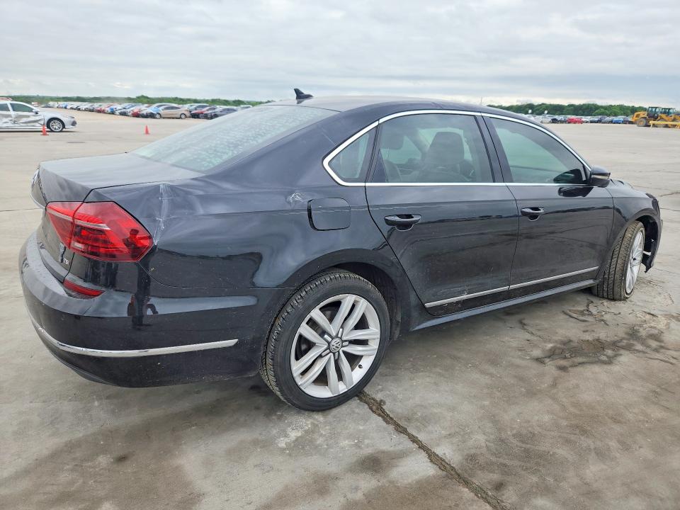Aukcja sprzedaży 2017 Volkswagen Passat, vin: 1VWGT7A3XHC013272, numer aukcji: 49909366