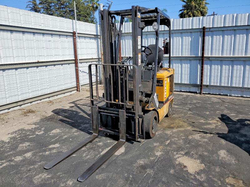 2002 Caterillar Forklift მანქანა იყიდება აუქციონზე, vin: A3EC110206, აუქციონის ნომერი: 51612776