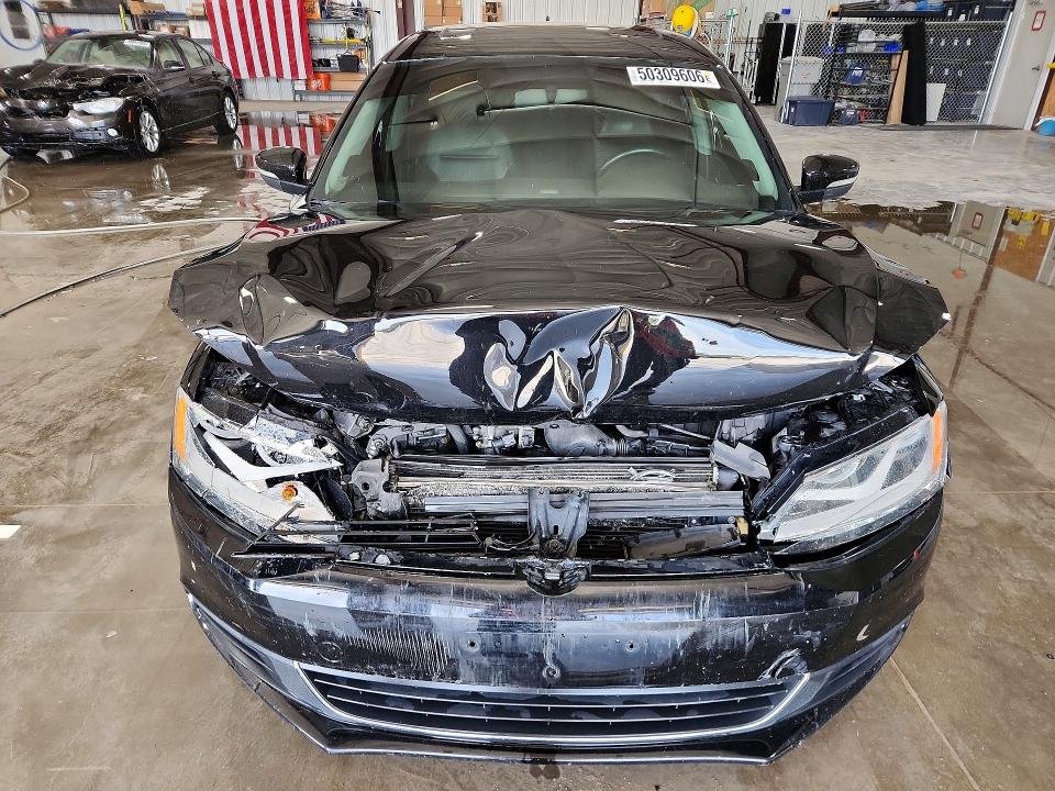50309606 :رقم المزاد ، 3VWLL7AJXEM408060 vin ، 2014 Volkswagen Jetta مزاد بيع