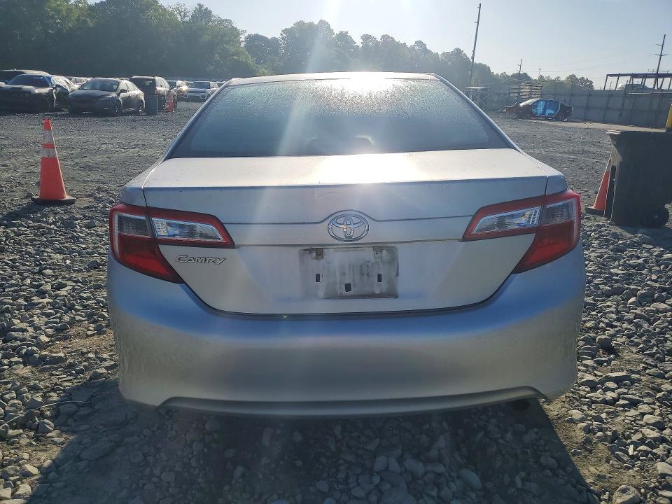 50795646 :رقم المزاد ، 4T1BF1FK3CU501642 vin ، 2012 Toyota Camry مزاد بيع