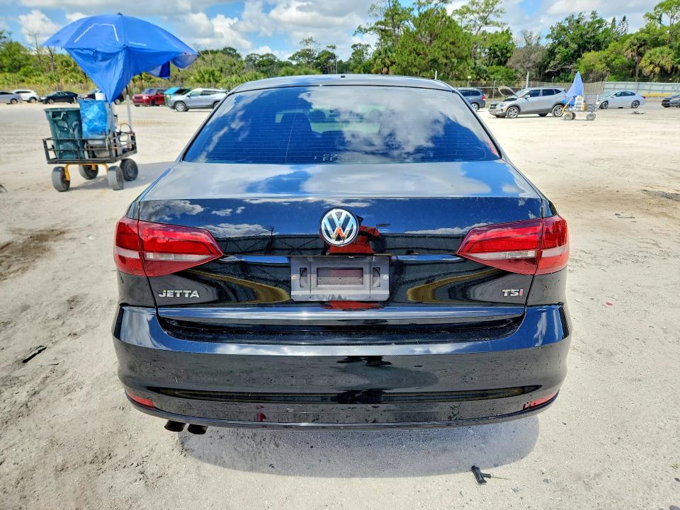 2017 Volkswagen Jetta მანქანა იყიდება აუქციონზე, vin: 3VW2B7AJ4HM404802, აუქციონის ნომერი: 50552566