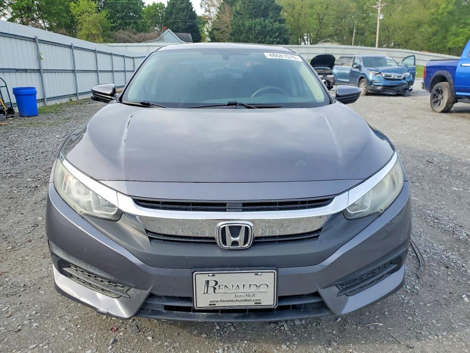 48681576 :رقم المزاد ، 2HGFC2F70JH536821 vin ، 2018 Honda Civic مزاد بيع