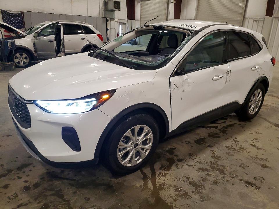 51307496 :رقم المزاد ، 1FMCU0GN4RUB10392 vin ، 2024 Ford Escape مزاد بيع