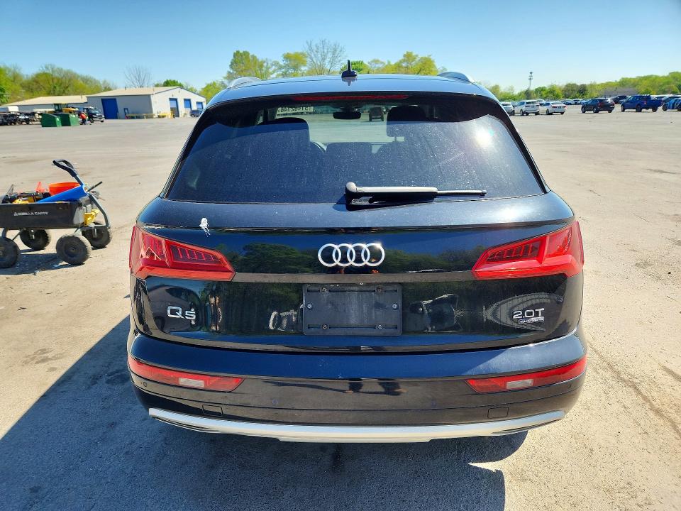 51462146 :رقم المزاد ، WA1BNAFY6J2009315 vin ، 2018 Audi Q5 مزاد بيع