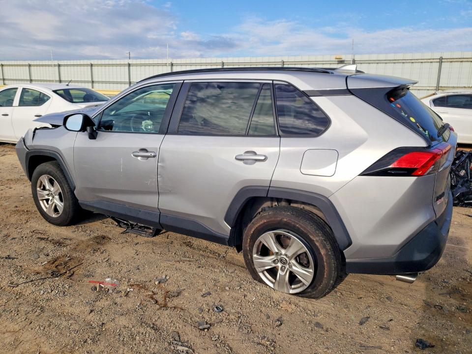 2021 Toyota Rav4 მანქანა იყიდება აუქციონზე, vin: 2T3P1RFV4MC230355, აუქციონის ნომერი: 49300766