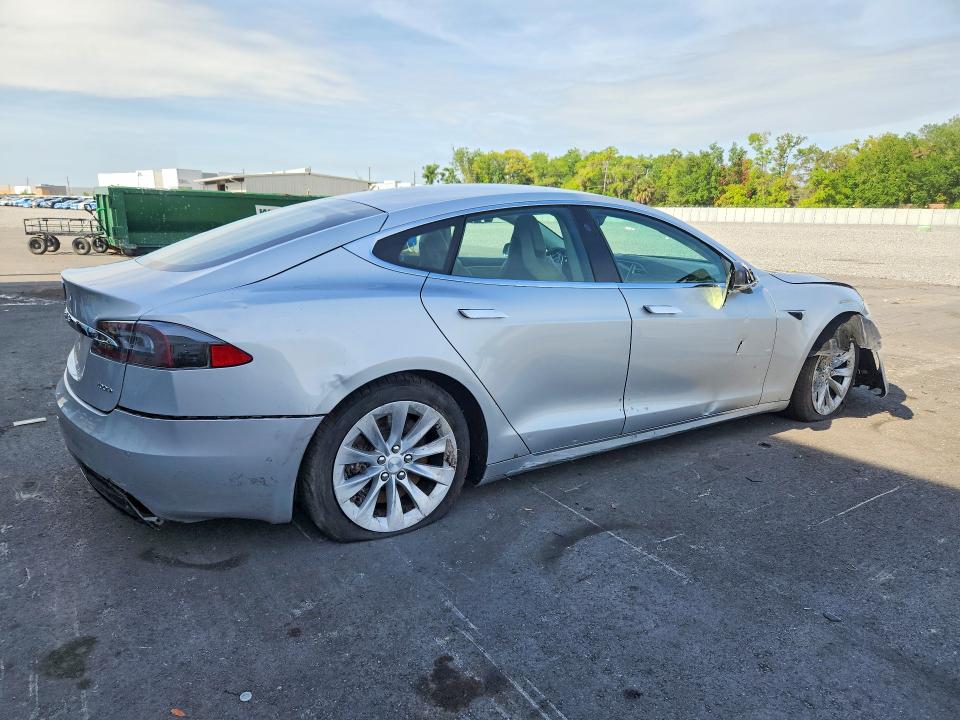 48833356 :رقم المزاد ، 5YJSA1E20HF183919 vin ، 2017 Tesla Model S مزاد بيع