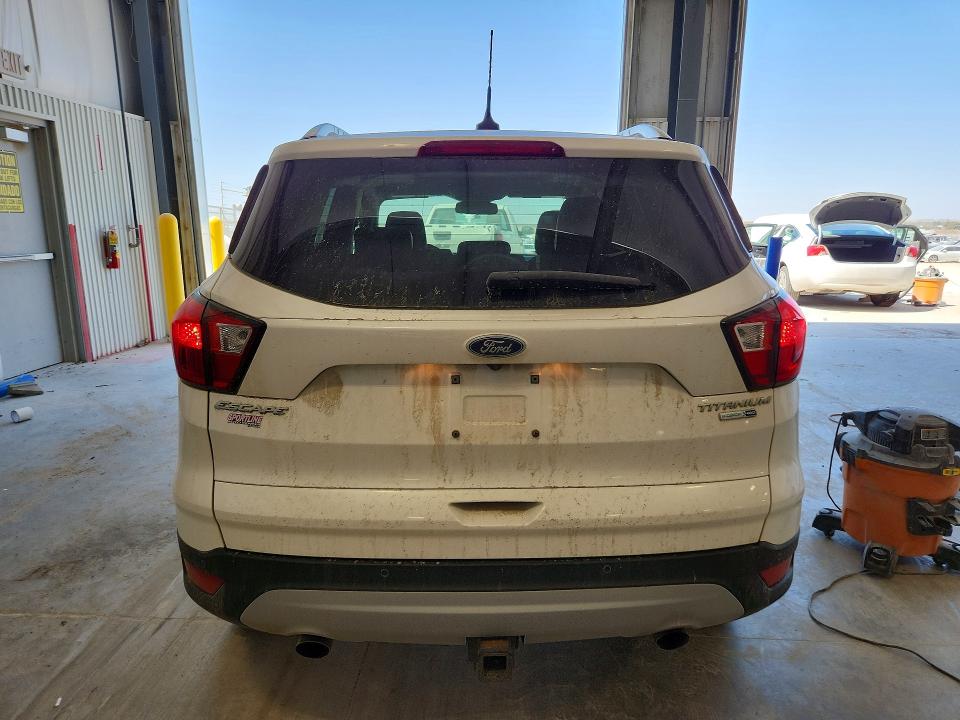 50455886 :رقم المزاد ، 1FMCU9J99KUA83051 vin ، 2019 Ford Escape مزاد بيع