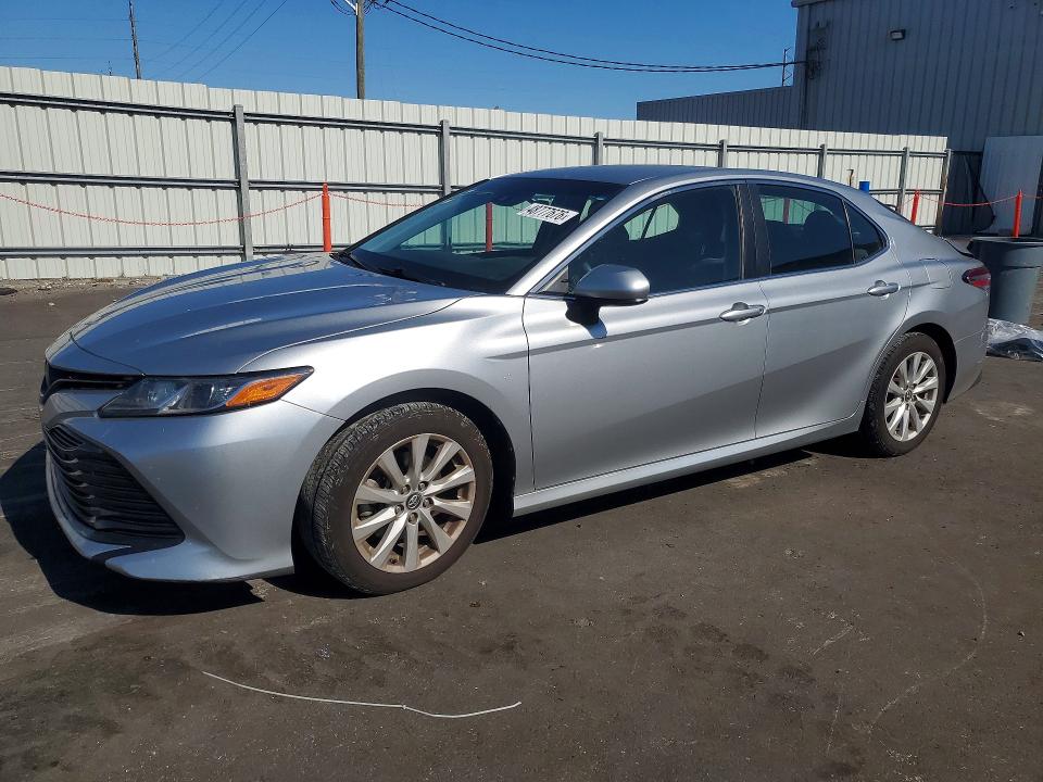 2018 Toyota Camry მანქანა იყიდება აუქციონზე, vin: 4T1B11HK4JU091457, აუქციონის ნომერი: 48777676
