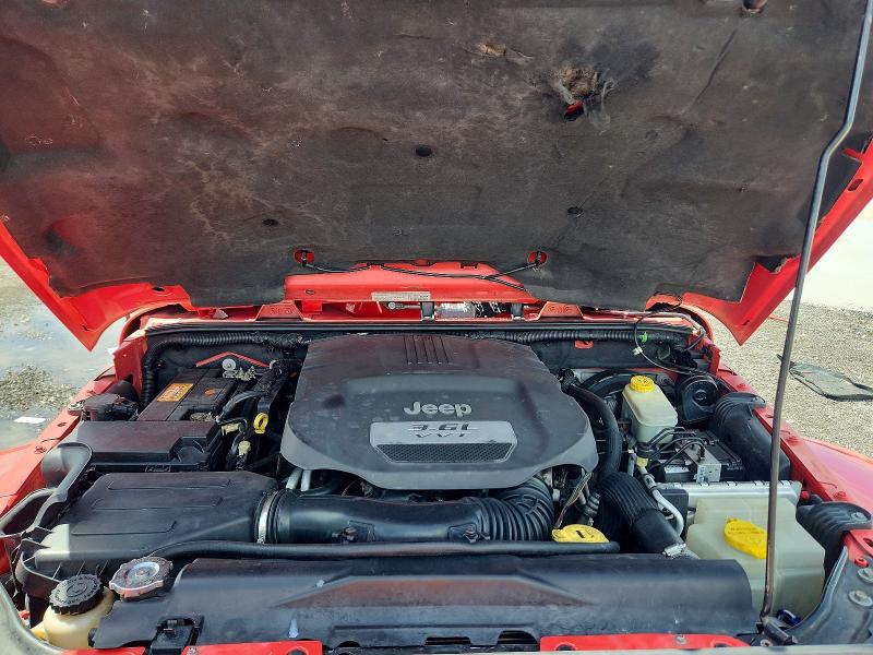50267906 :رقم المزاد ، 1C4BJWEG0DL582815 vin ، 2013 Jeep Wrangler Unlimited مزاد بيع