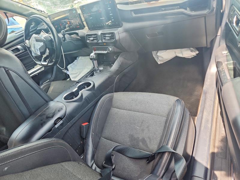 51680786 :رقم المزاد ، 1FA6P8CF6R5412854 vin ، 2024 Ford Mustang مزاد بيع