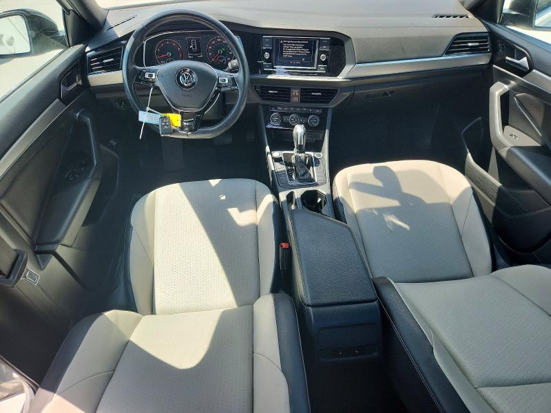 49631076 :رقم المزاد ، 3VWC57BUXLM098315 vin ، 2020 Volkswagen Jetta مزاد بيع