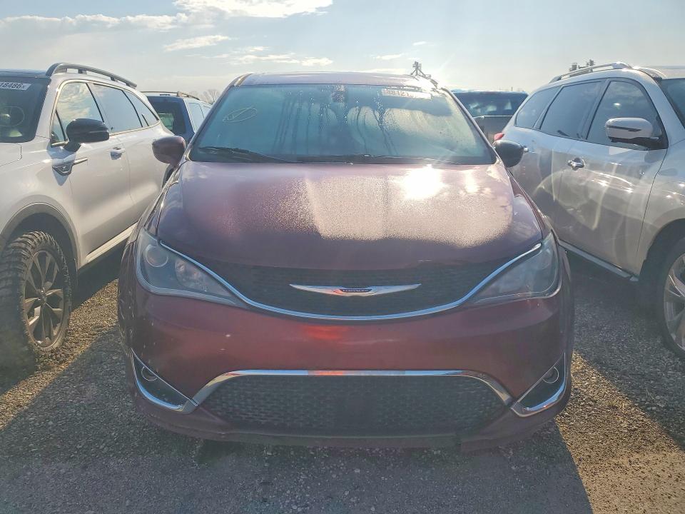 2020 Chrysler Pacifica მანქანა იყიდება აუქციონზე, vin: 2C4RC1FG2LR108056, აუქციონის ნომერი: 48121336