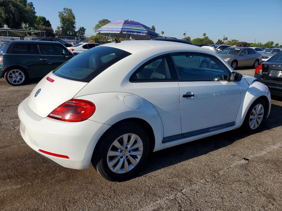 Продажа на аукционе авто 2015 Volkswagen Beetle, vin: 3VWF17ATXFM651924, номер лота: 51679146