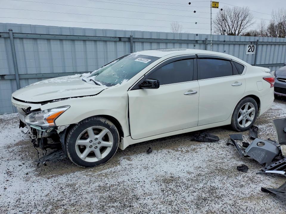 48622226 :رقم المزاد ، 1N4AL3AP1FN397017 vin ، 2015 Nissan Altima مزاد بيع