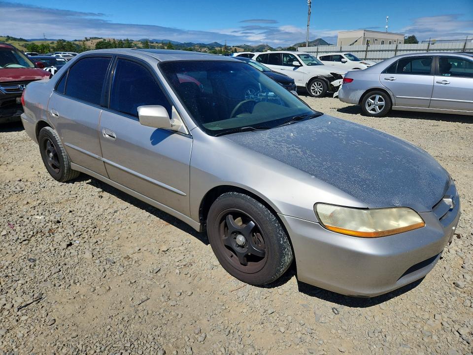 47427476 :رقم المزاد ، JHMCG5557XC052632 vin ، 1999 Hond Accord مزاد بيع