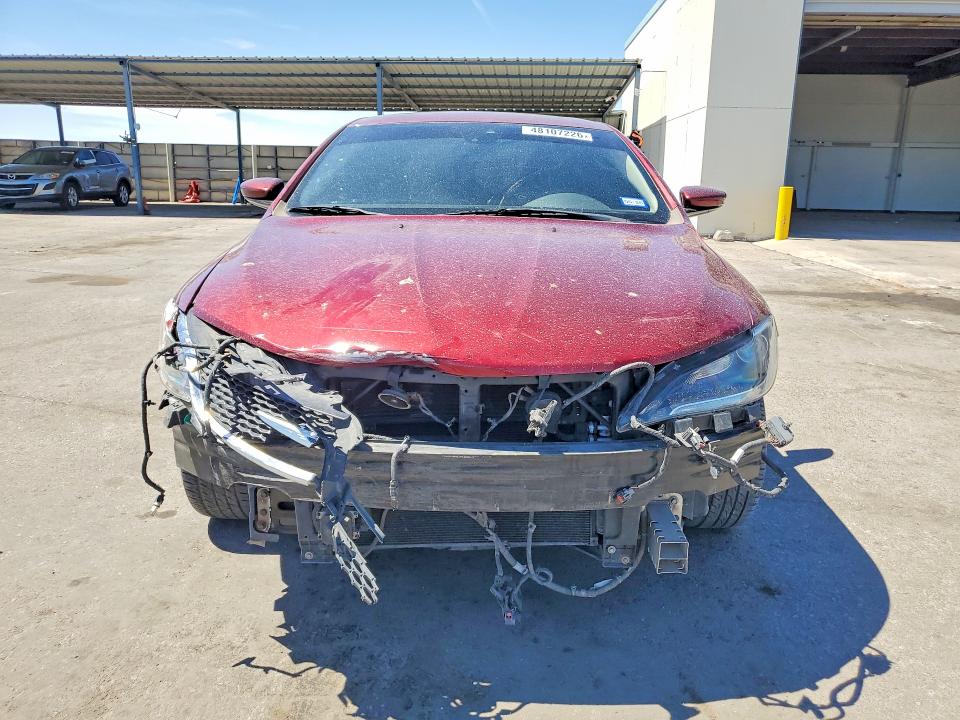 48107226 :رقم المزاد ، 1C3CCCEG5FN683468 vin ، 2015 Chrysler 200 مزاد بيع
