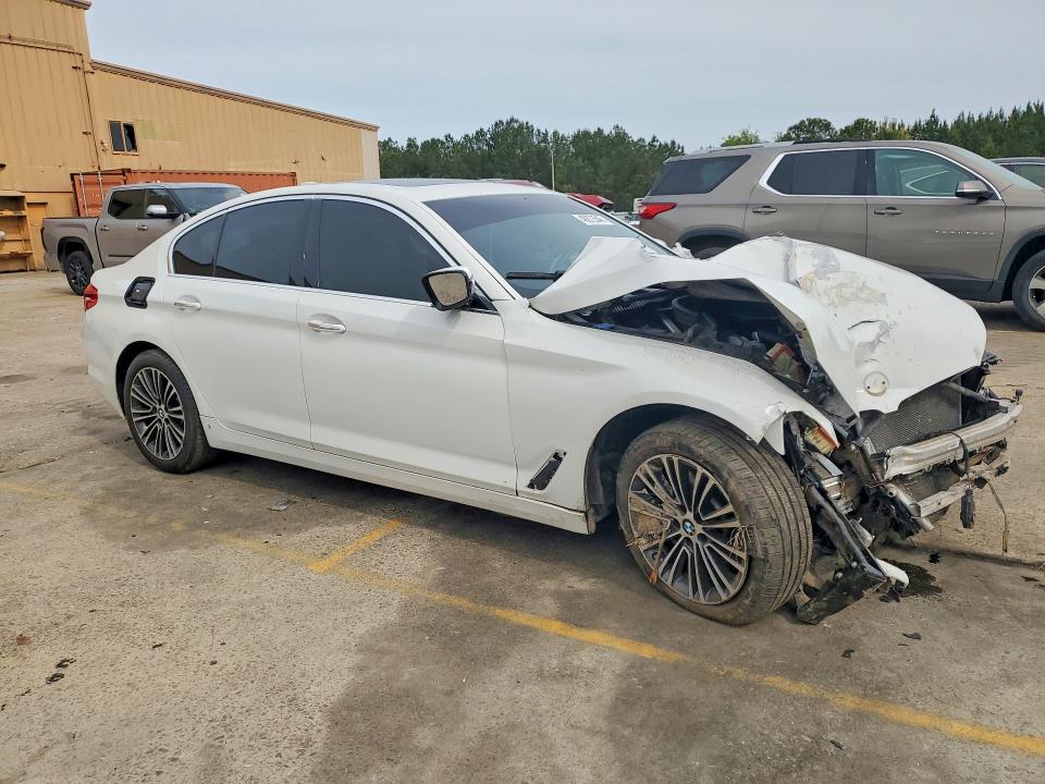 48873546 :رقم المزاد ، WBAJA5C5XJWA56712 vin ، 2018 Bmw 530 مزاد بيع