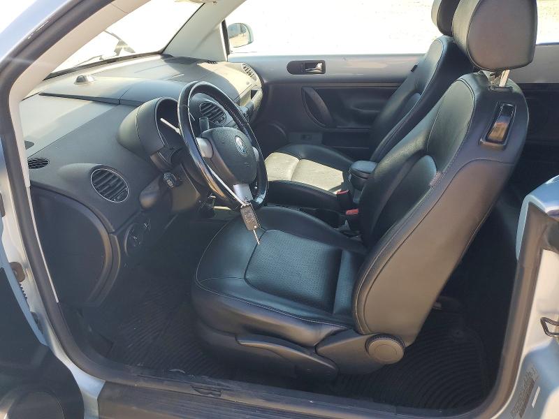51529196 :رقم المزاد ، 3VWRG3AL4AM004853 vin ، 2010 Volkswagen New Beetle مزاد بيع