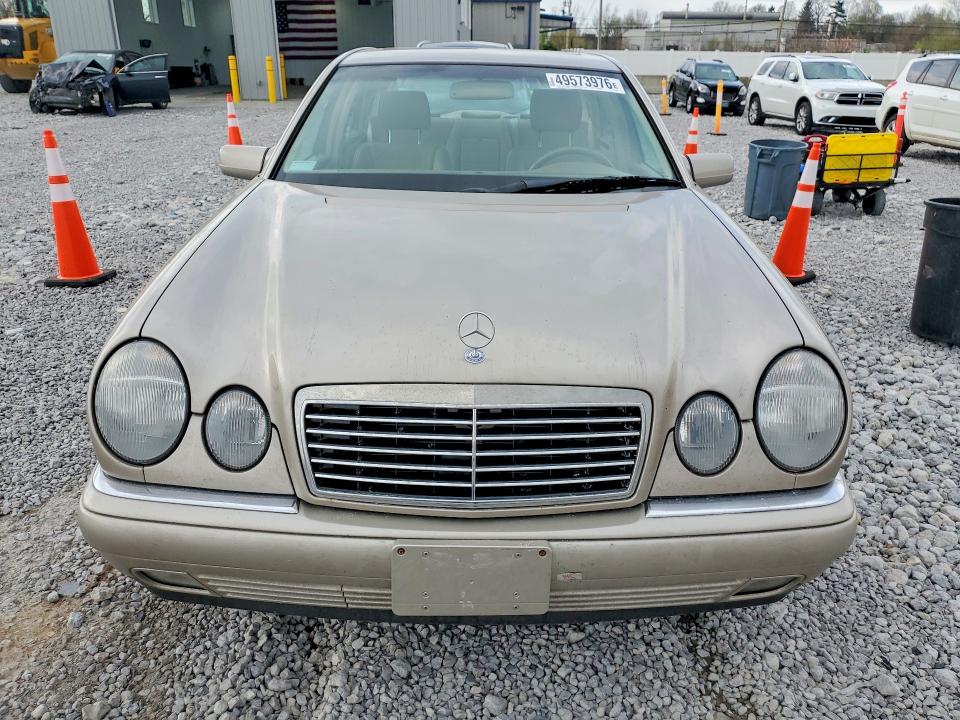 1999 Mercedes-benz E მანქანა იყიდება აუქციონზე, vin: WDBJF65H0XA834065, აუქციონის ნომერი: 49573976