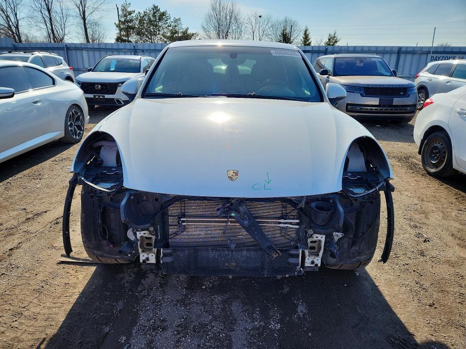 Продажа на аукционе авто 2016 Porsche Cayenne, vin: WP1AA2A22GLA03261, номер лота: 49086306