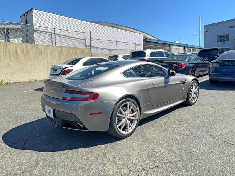 Продаж на аукціоні авто 2014 Aston Martin V8, vin: SCFEKBAK0EGC18521, номер лоту: 49029226