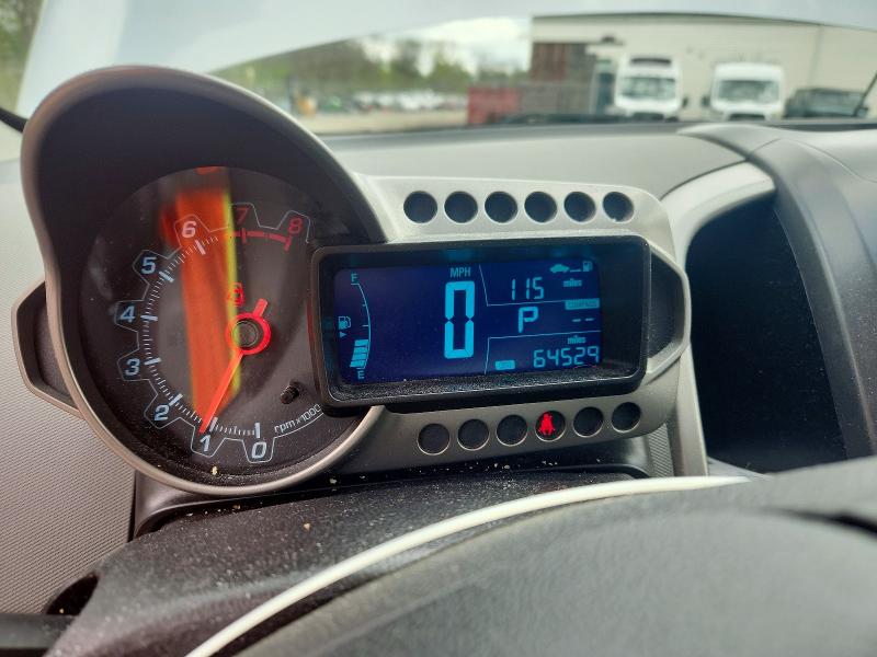 51614556 :رقم المزاد ، 1G1JC5SG5F4203351 vin ، 2015 Chevrolet Sonic مزاد بيع
