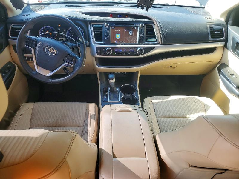 Продажа на аукционе авто 2019 Toyota Highlander, vin: 5TDBZRFH7KS700663, номер лота: 49443316