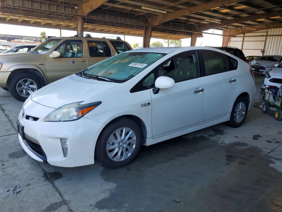 Auction sale of the 2014 Toyota Prius Plug-in Hybrid, vin: JTDKN3DP4E3056032, lot number: 50987616
