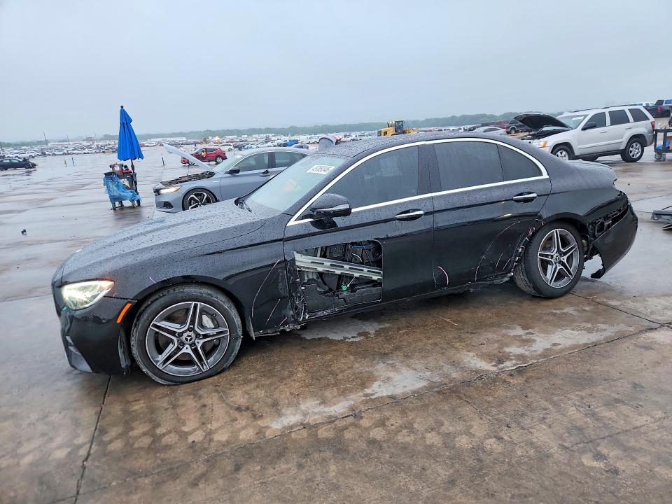 49769346 :رقم المزاد ، W1KZF8EB8PB144690 vin ، 2023 Mercedes-benz E مزاد بيع