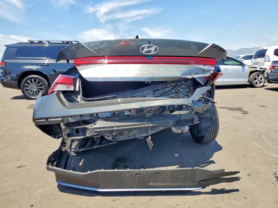 50179656 :رقم المزاد ، KMHLL4DG7SU085848 vin ، 2025 Hyundai Elantra مزاد بيع