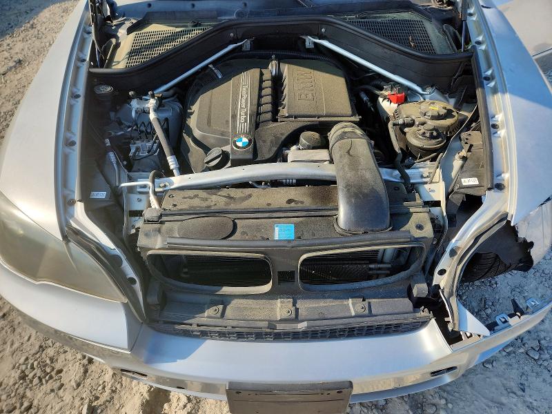 49442806 :رقم المزاد ، 5UXZV4C59BL402512 vin ، 2011 Bmw X5 مزاد بيع