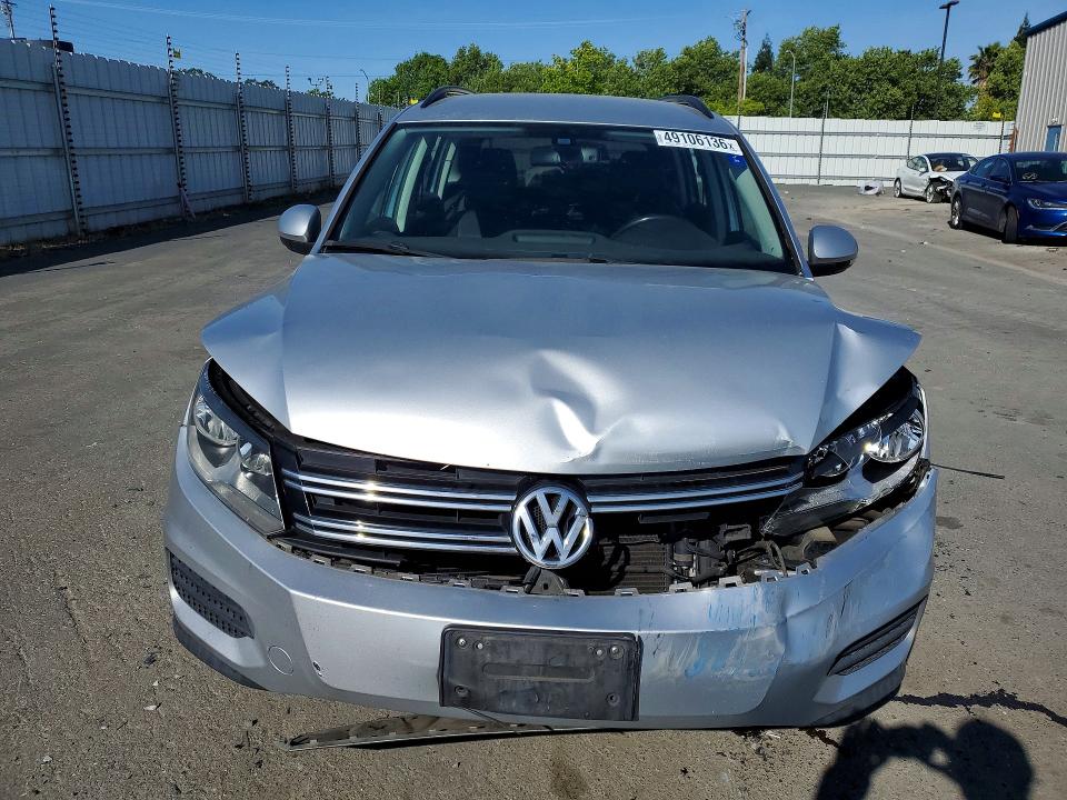 Продажа на аукционе авто 2016 Volkswagen Tiguan, vin: WVGAV7AXXGK000379, номер лота: 49106136