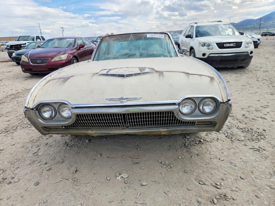 49477446 :رقم المزاد ، 3Y87Z155998 vin ، 1962 Ford Thunderbird مزاد بيع