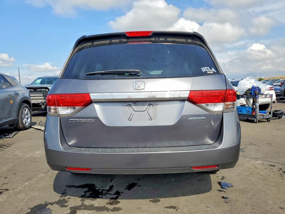 47142156 :رقم المزاد ، 5FNRL5H36GB131939 vin ، 2016 Honda Odyssey مزاد بيع